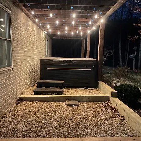 Brand New Hot Tub, Watch It Snow In Warmth, Relax, Sip Coffee And Wine, Reconnect And Unplug-2