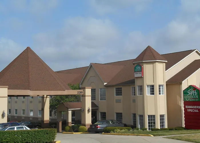 Guesthouse Inn & Suites Lexington